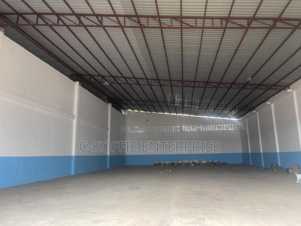 800 SQM Warehouse at Spintex for Rent · Photo 5