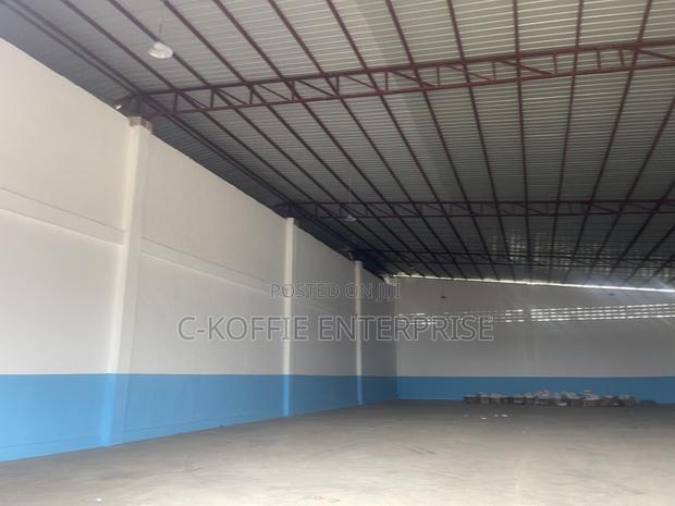 800 SQM Warehouse at Spintex for Rent · Photo 1