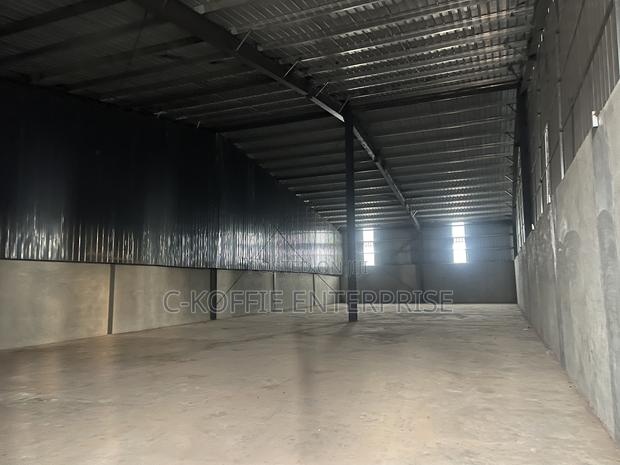 500 SQM Warehouse at Tema Main Highway for Rent · Photo 1