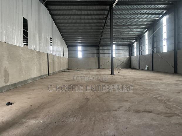 500 SQM Warehouse at Tema Main Highway for Rent · Photo 4