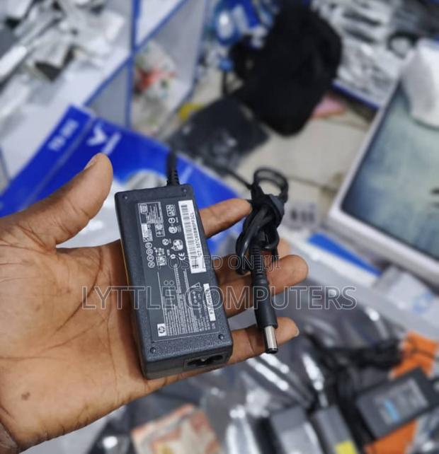 Original 18.5v Hp Big Pin Charger · Photo 1