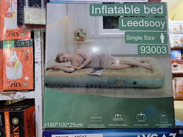 Rechargeable Inflatable Bed · Photo 2