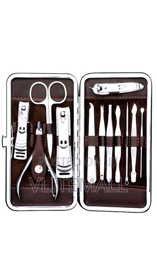 12pc Manicure Pedicure Care Set · Photo 3