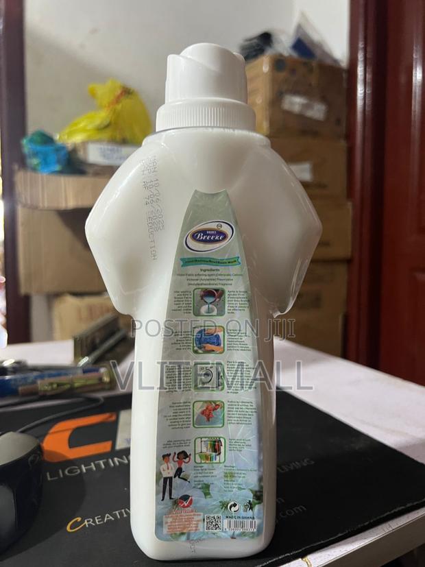 Breeze Fabric Softner · Photo 2