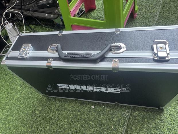 Microphone With Case- Shure Mx4100 (4in1) · Photo 3