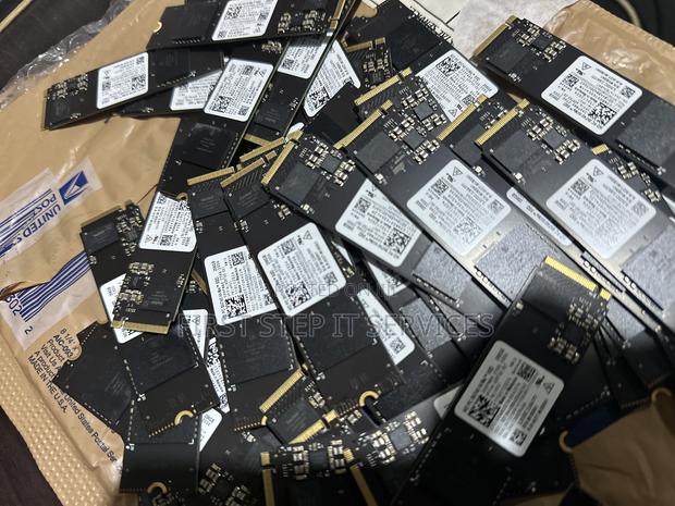 256gb Nvme SSD · Photo 4