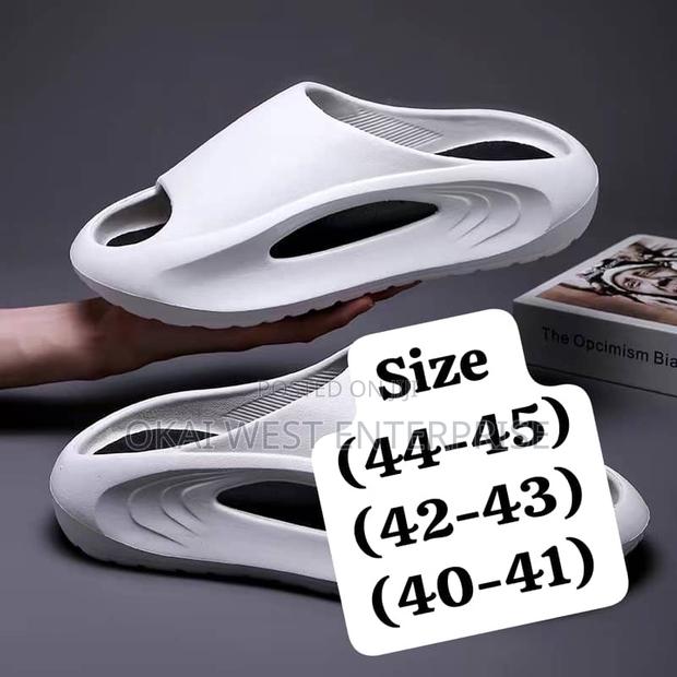 Special Slippers · Photo 3