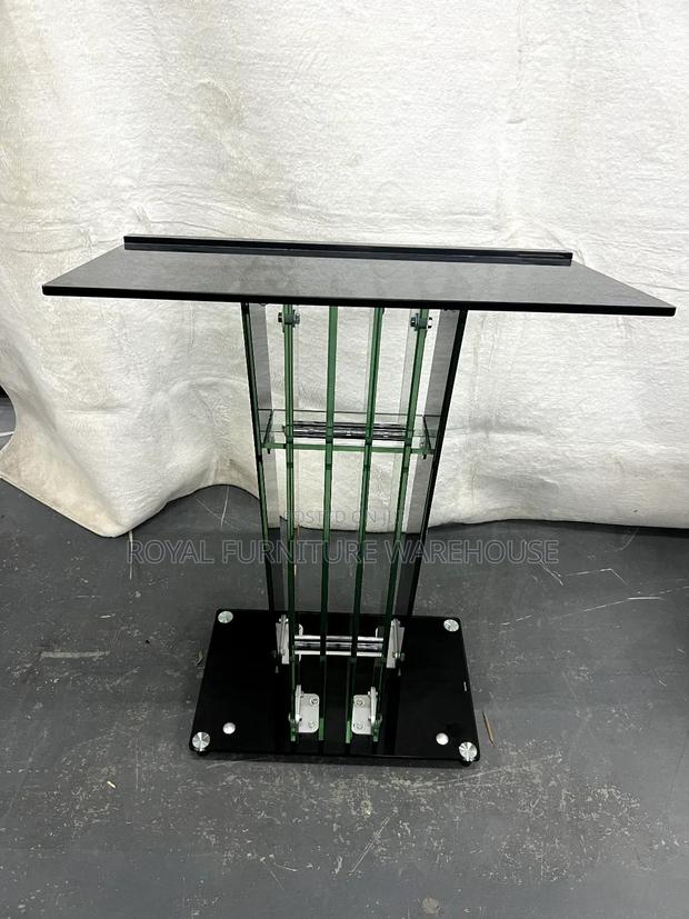 Authentic Tempered Glass Church Preaching Pulpit · Photo 2