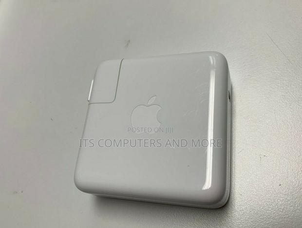 Apple 61w Type C Charger