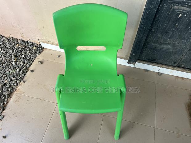 Imported Students Chairs For Upper Primary · Photo 2