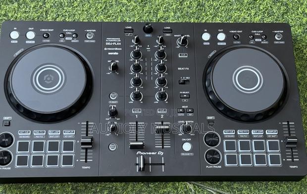 Pioneers Dj Controller/ DDJ-Flx4 · Photo 3