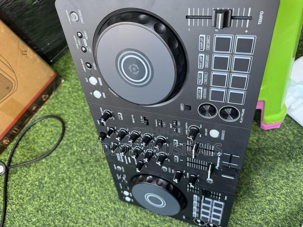 Pioneers Dj Controller/ DDJ-Flx4 · Photo 2
