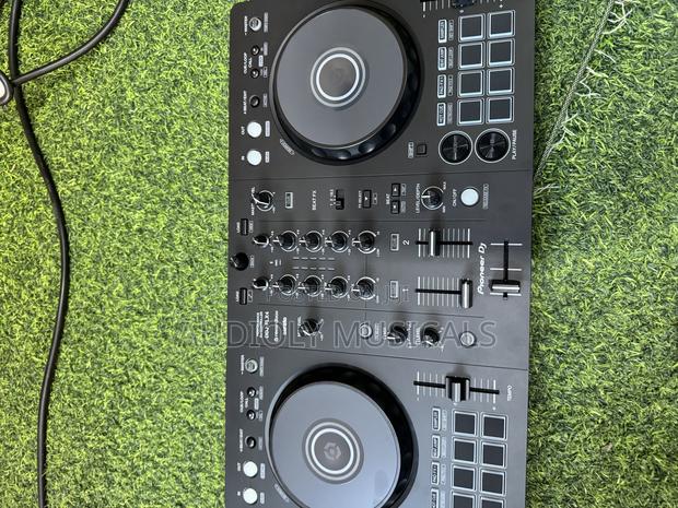 Pioneers Dj Controller/ DDJ-Flx4 · Photo 7