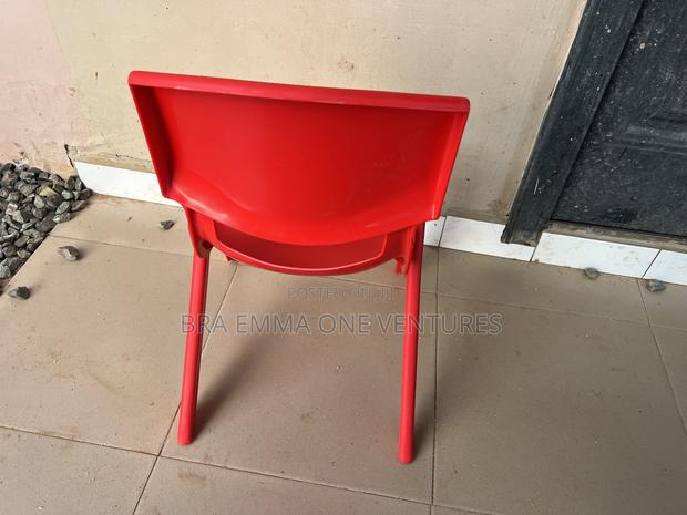 Preschool Plastic Chairs · Photo 2