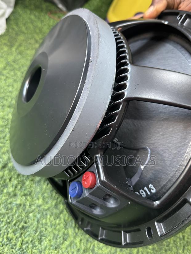 Single Magnet/ 12-Inches Speaker/Jac · Photo 6