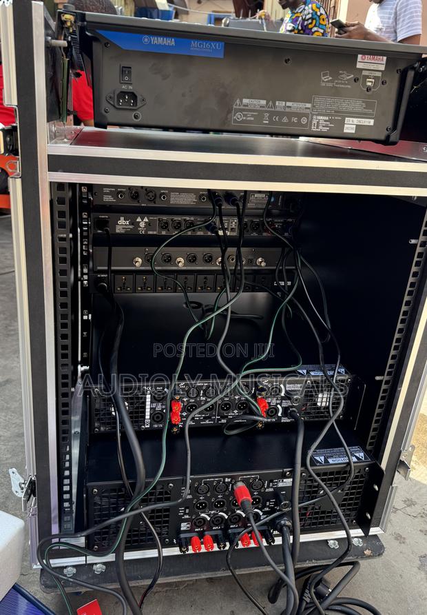 Full Set of RCF Bass and Jac Line Arrays 12- Inches and Rack · Photo 3