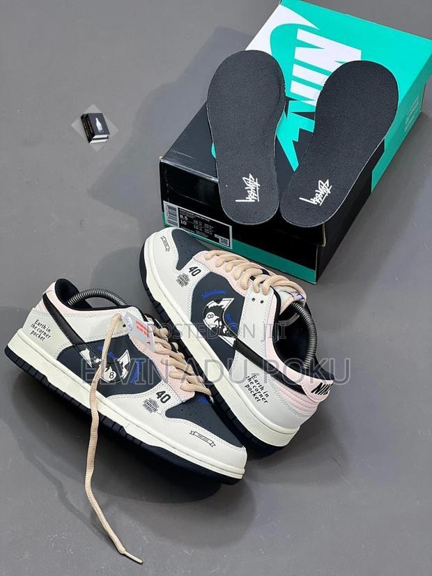 Nike Sb Low ‘ Earth in the Corner Pocket’ · Photo 1