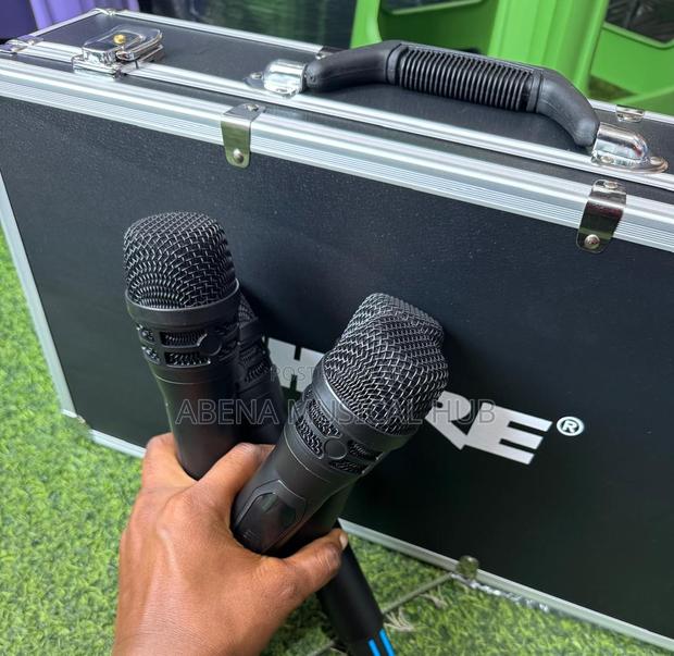 Shure Microphone 4 in 1 With Case · Photo 3