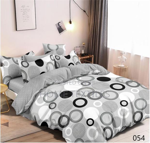 Sleep Friendly 2 Bedsheets and 4 Pillow Cases for King Size · Photo 1
