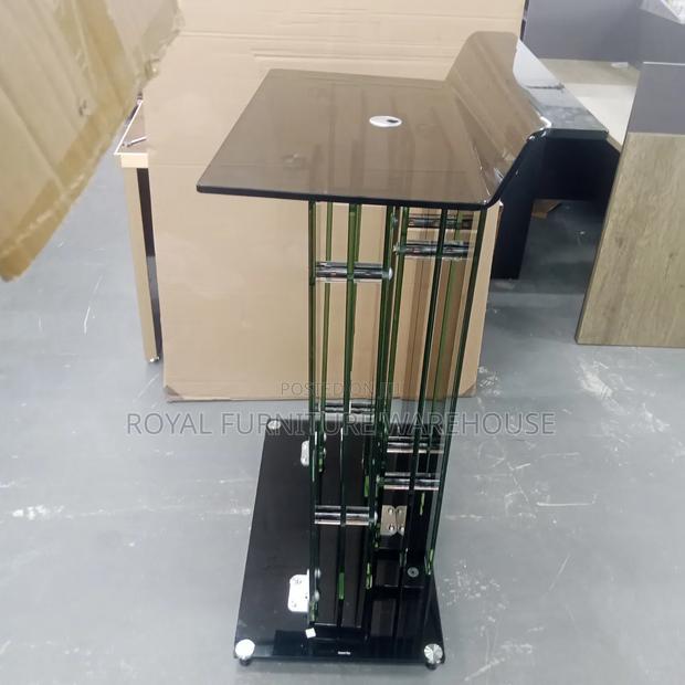 Heavy Tempered Glass Preaching Pulpit Stand for Church · Photo 4