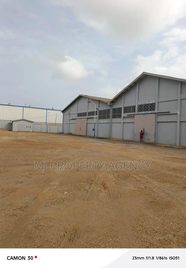 9700 SQM Warehouse With Big Compound at Tema · Photo 1