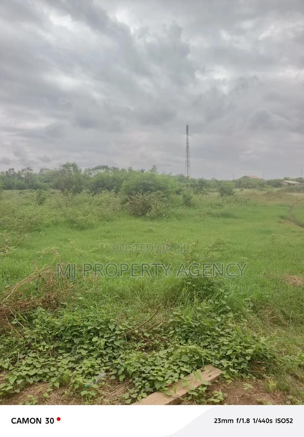 5 Acres Industrial Land · Photo 3