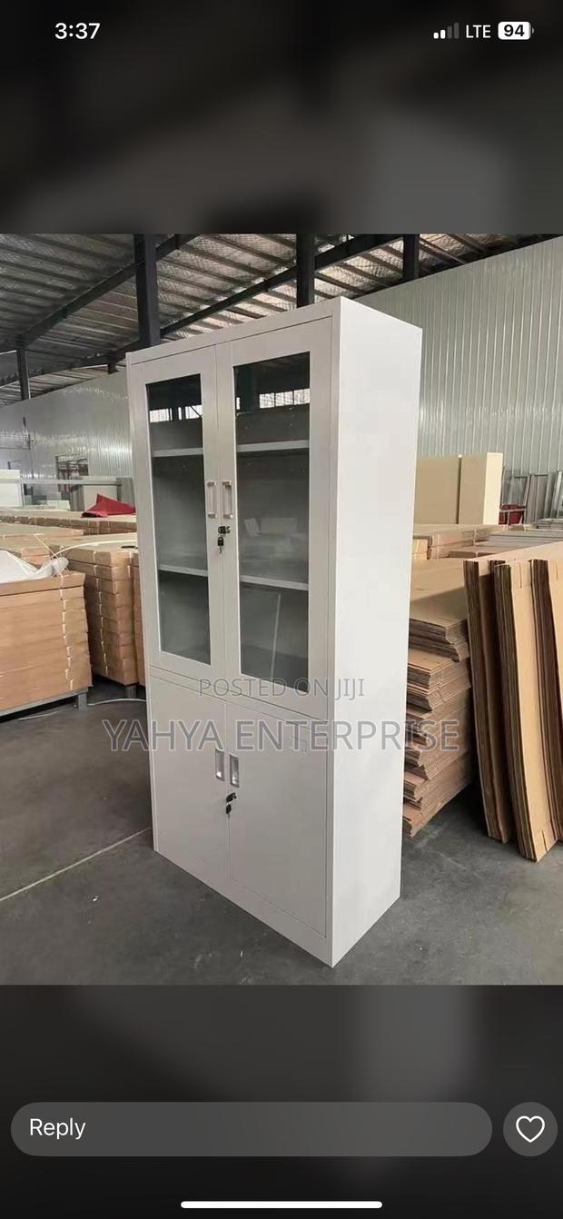 Metal Cabinet · Photo 1