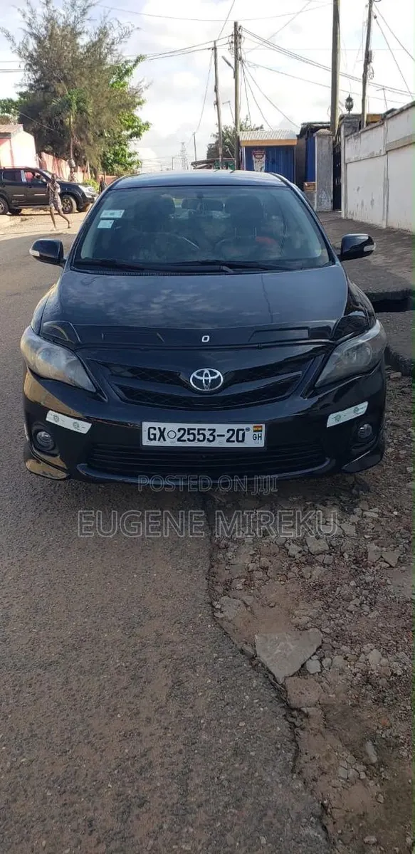 Toyota Corolla 2013 Black · Photo 1