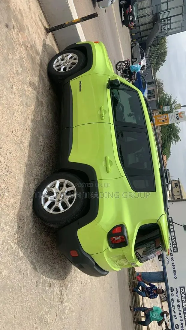Jeep Renegade 2017 Green · Photo 1
