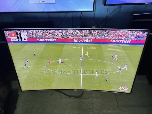 Samsung Curved 50 Inch Smart Digital Satellite Tv · Photo 1