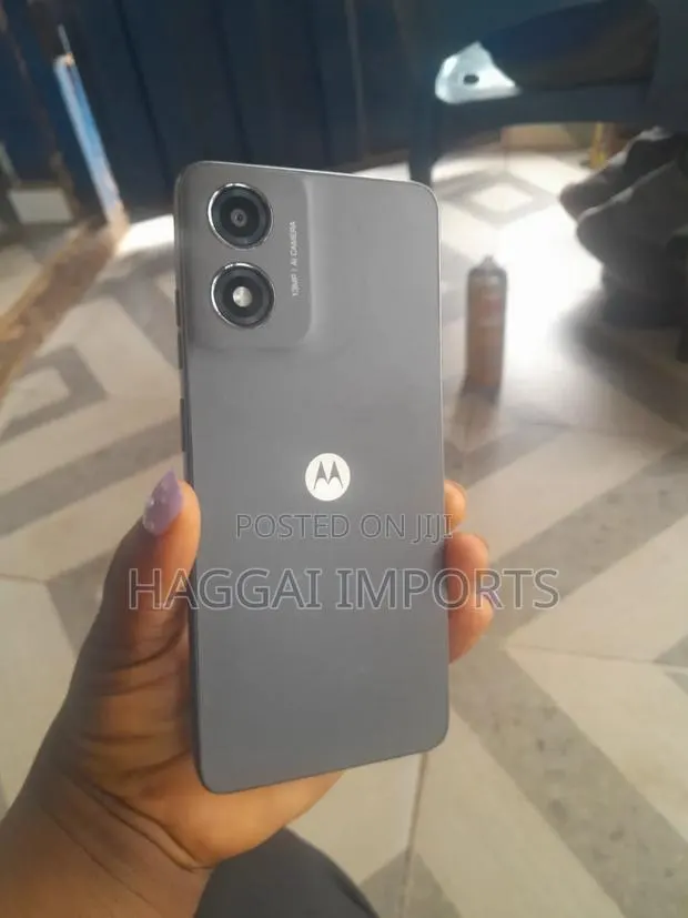 Motorola Moto E14 64 GB Gray · Photo 1