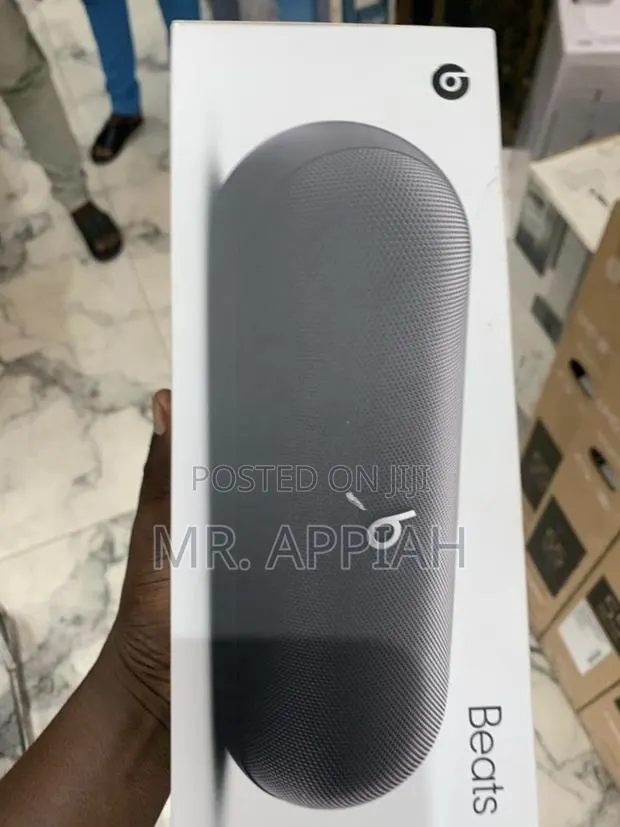 Sealed in Box Beat Bill Portable Bluetooth Speaker. · Photo 1