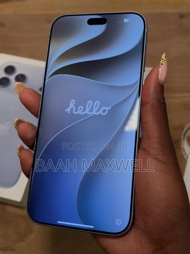 New Apple iPhone 18 Pro Max 512 GB Blue · Photo 4