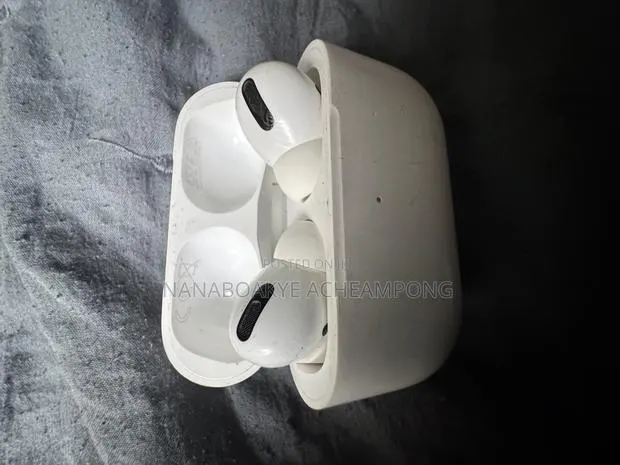 Original Uk Used Airpods · Photo 1