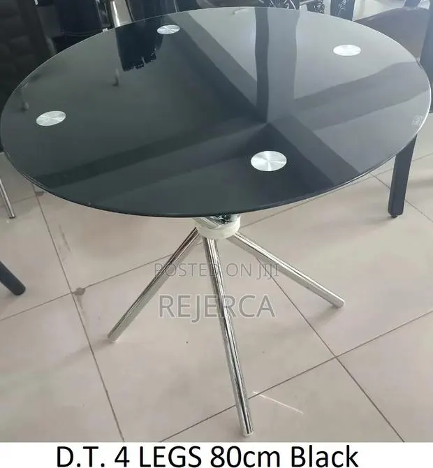 Potable Round Dinning Table · Photo 1