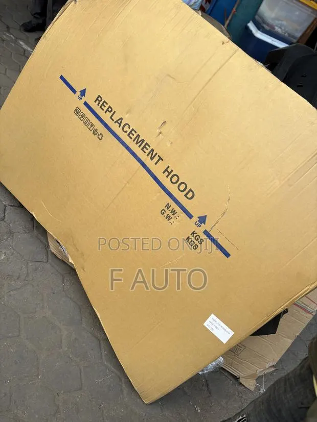 Toyota Land Cruiser Prado 2018,2019,2020,2021 Bonnet (Hood) · Photo 1
