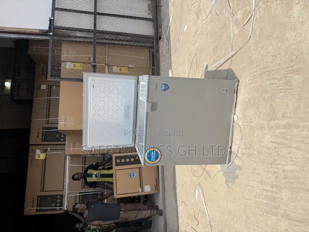 Newly Bulky Chest Freezer - 198ltrs Grey Mdrc362fzg43d · Photo 1