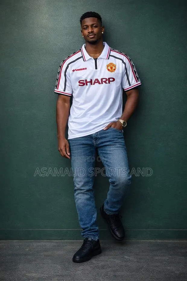 Original Retro Jersey Available · Photo 1