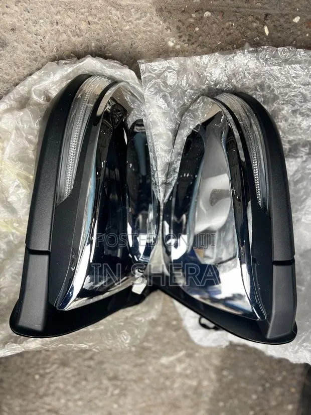 Toyota Helux Mirror 2014 2015 2016 2017 2018 2019 2020 2021 · Photo 1