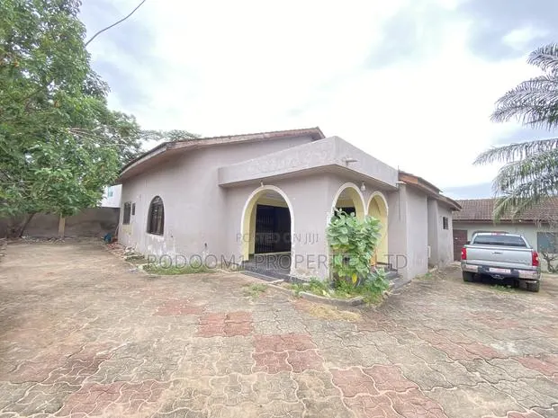 7bdrm House in Dome Paraku Estate for sale · Photo 1