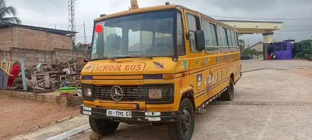 Mercedes-Benz T2 1998 Yellow · Photo 1