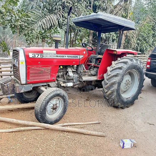 Mf 375 Tractor With Plough · Photo 1
