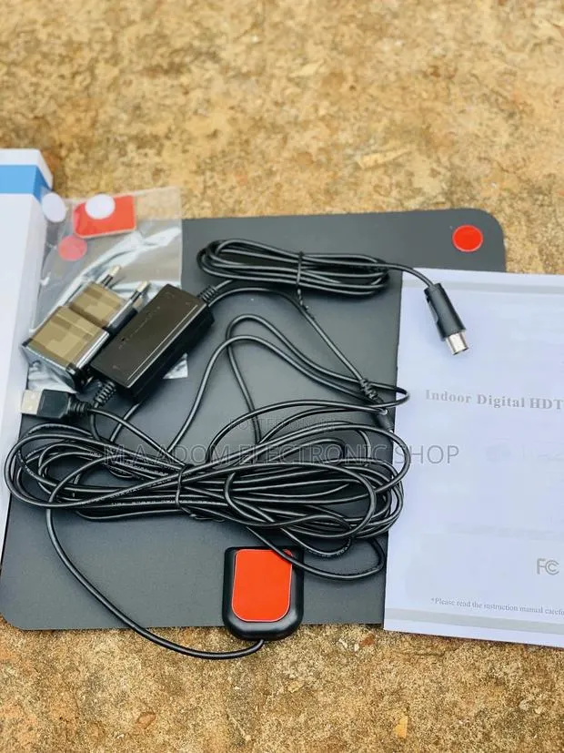 Black Colour Digital Indoor Hdtv Antenna · Photo 1