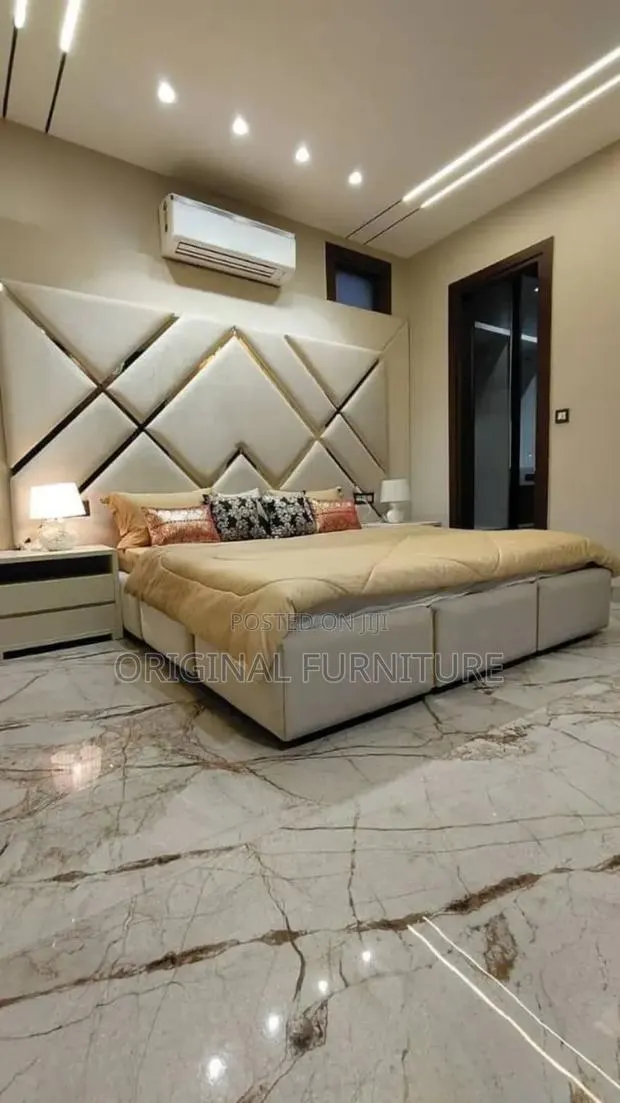 King Size Bed Frame Mattress and Side Drawers · Photo 1