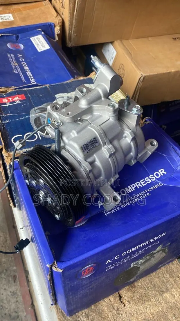 Honda Civic 1.8i AC Compressor · Photo 1