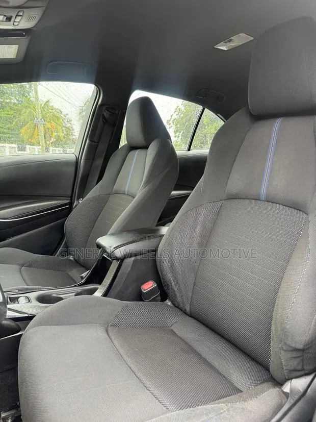 Toyota Corolla SE 2020 Green
