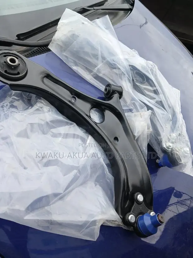 Hyundai Tucson 2014-2018 Lower Arms · Photo 1