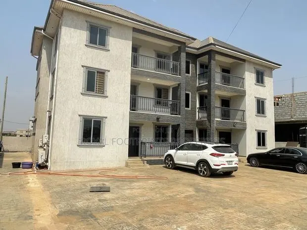 2bdrm Apartment in Royal Footprints, Lake Side Estate for rent · Photo 1