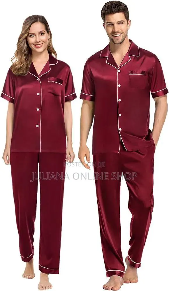 Couple Silky Pajamas · Photo 1