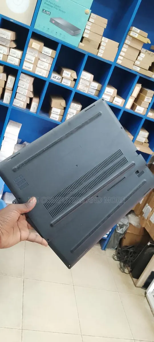Dell E7480 Back Cover · Photo 1